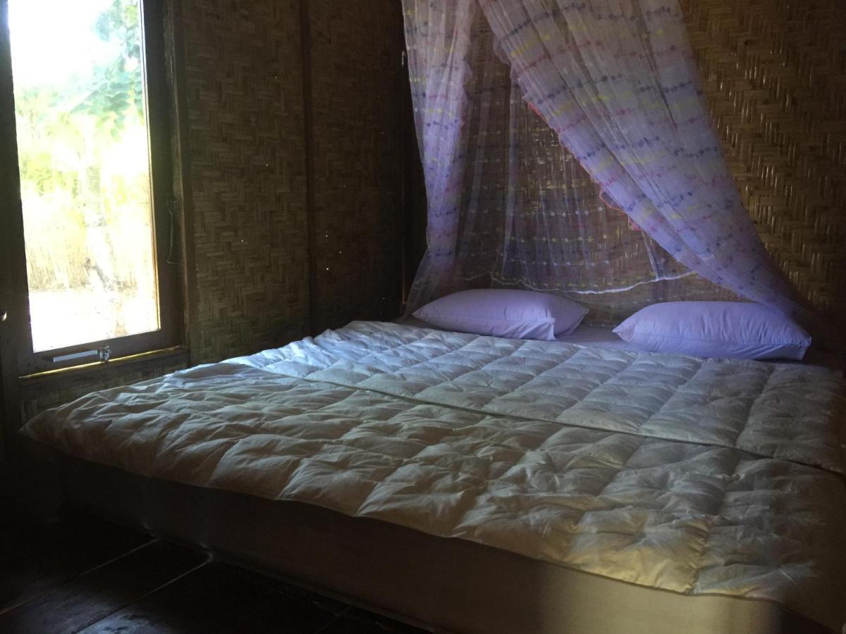 Maleo Moyo Hotel & Dive Resort Moyo Island Екстериор снимка