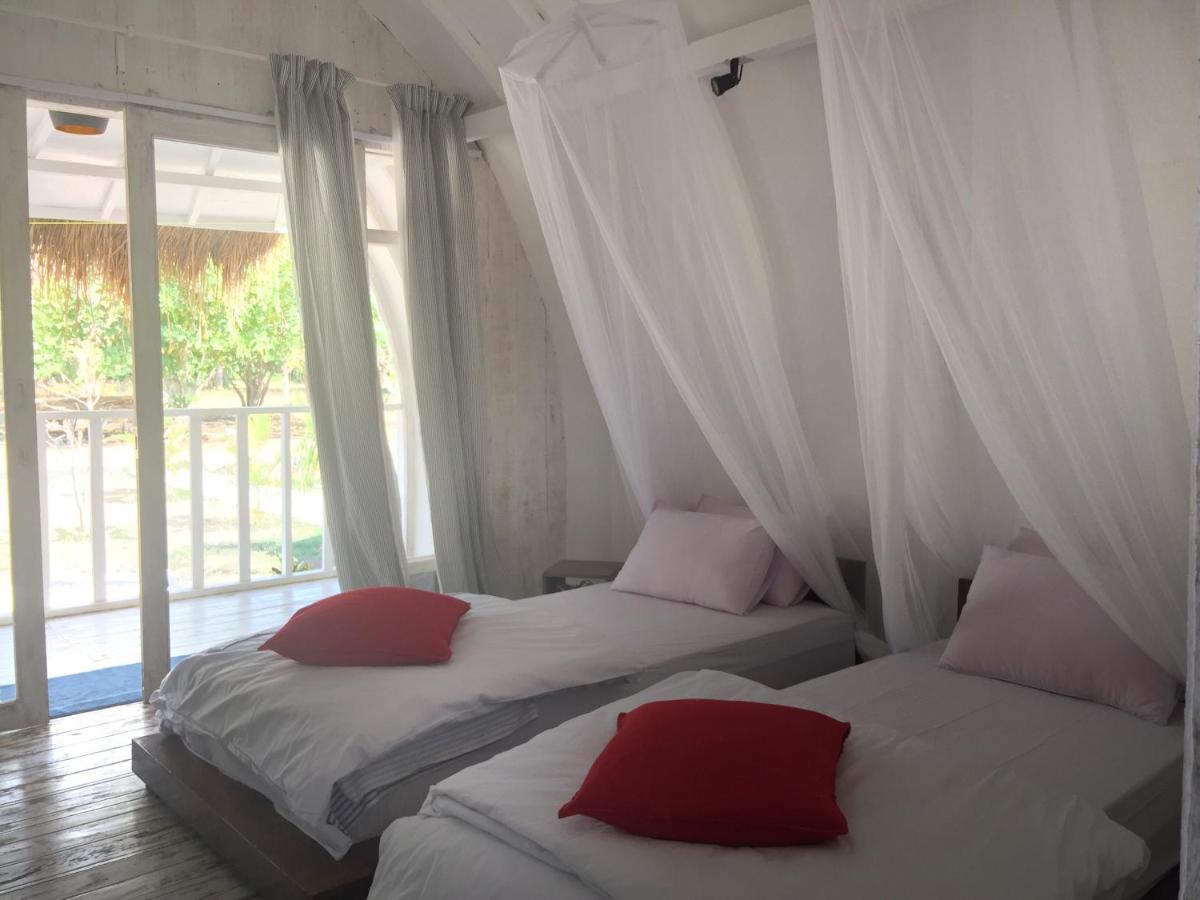 Maleo Moyo Hotel & Dive Resort Moyo Island Екстериор снимка
