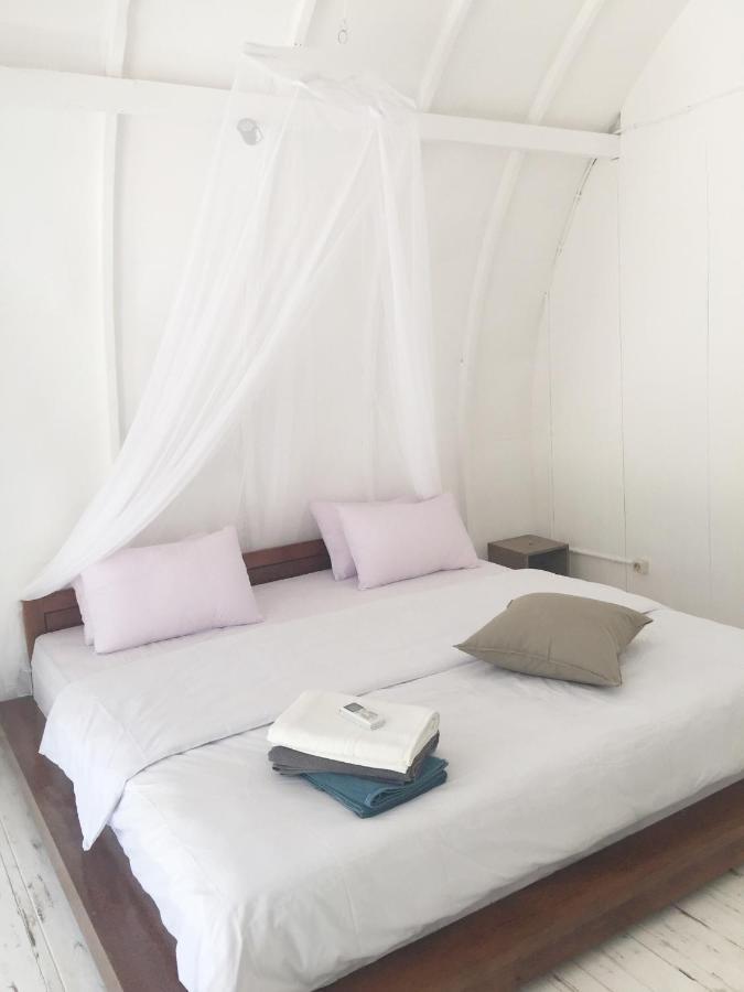 Maleo Moyo Hotel & Dive Resort Moyo Island Екстериор снимка
