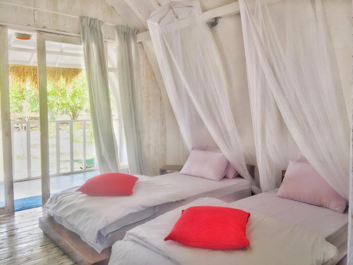Maleo Moyo Hotel & Dive Resort Moyo Island Екстериор снимка